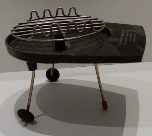 Miniature Barbecue Grill Ashtray R.H. Mold Specialty Co.