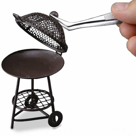 Dollhouse Miniature Reutter Metal Mesh Top Barbecue Grill 1.817/9